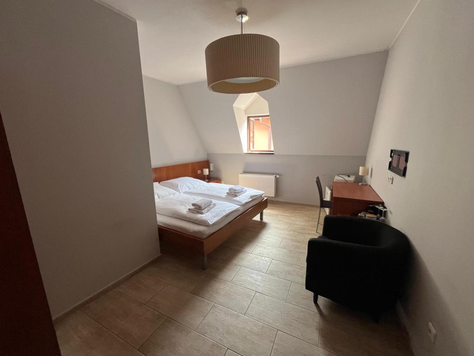 Nevinne Apartmany Колин Экстерьер фото