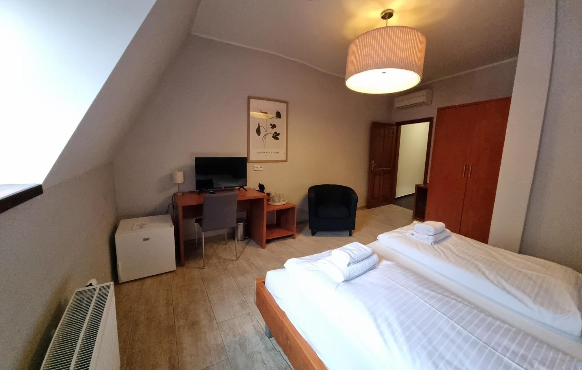 Nevinne Apartmany Колин Экстерьер фото